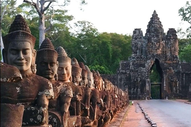 2-Day Angkor Wat Tour from Bangkok - Bayon and Angkor Thom: faces in stone