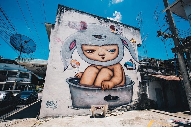 2-hour Bangkok Old City Night CHOB TUK TUK + Talat Noi Street Art - Why Bangkok by tuk tuk works after dark
