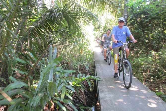 5-Hour Bike Tour of Hidden Bangkok - A Fresh Lunch at the Right Point in the Day