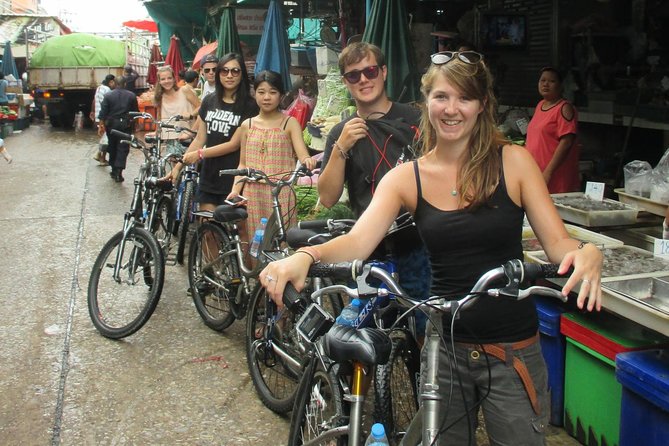 5-Hour Bike Tour of Hidden Bangkok - Fresh Food, Tropical Fruit, and Little Chinatown