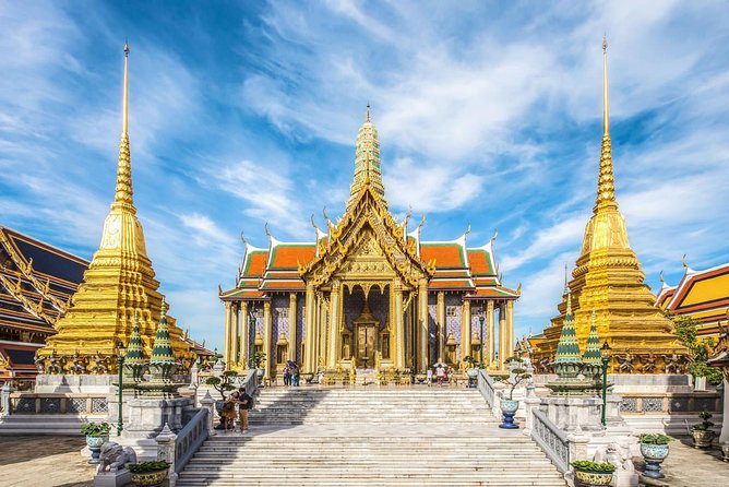 Amazing Bangkok Tour with Grand Palace, Emerald Buddha & Wat Arun - Three Bangkok icons in one short outing