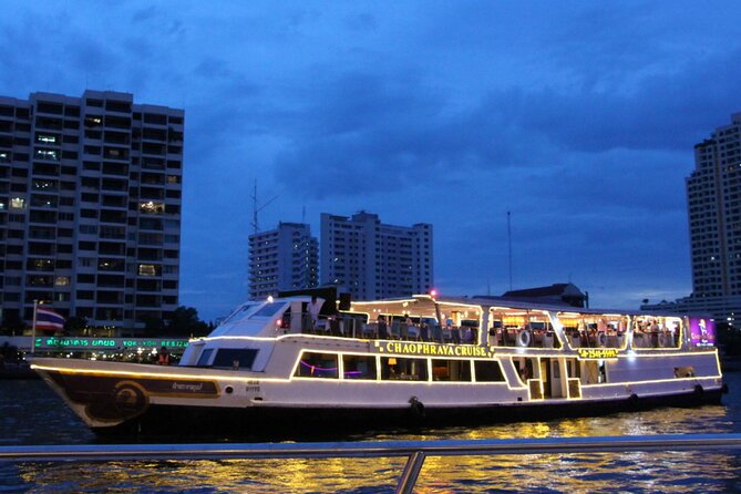 Amazing Chaophraya Dinner Cruise Experience - Starting at Asiatique and getting aboard
