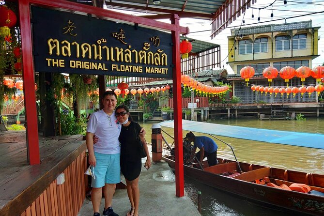 Amphawa Boat Ride & Railway Market: Multi-Lang Private Tour - Watching Mae Klong Railway Market fold around the train