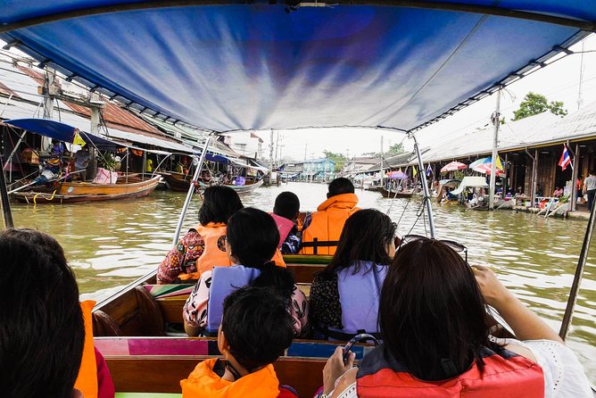 Amphawa Floating & Maeklong Railway Train Market (Small Group) - Maeklong Railway Market: where the tracks become a market aisle