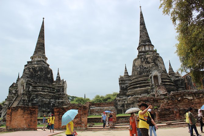 Ancient City Ayutthaya Private Guided Day Tour - Wat Mahathat and the Buddha head in the roots