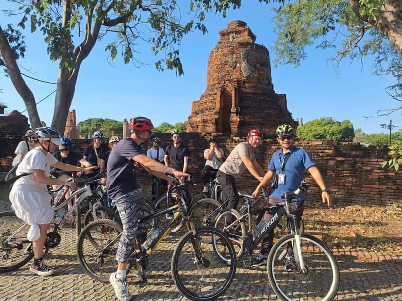 Ayutthaya: Colorful Slow Life Bicycle Tour with local guide. - Key points at a glance