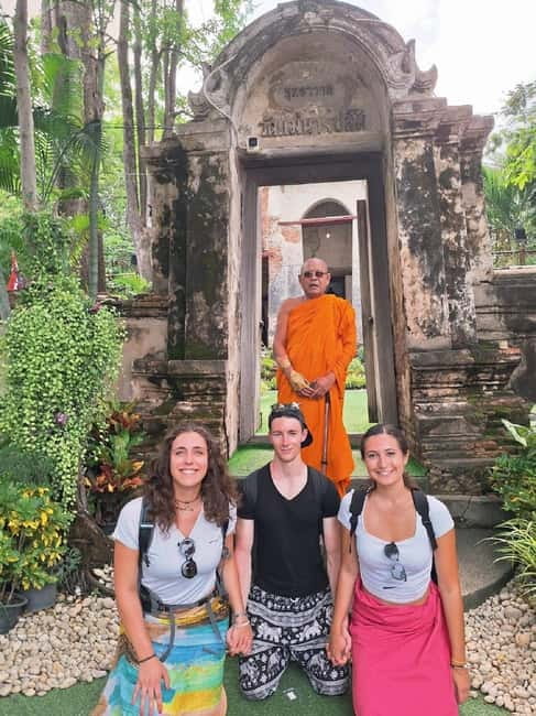 Ayutthaya: Colorful Slow Life Bicycle Tour with local guide. - Starting beside the giant reclining Buddha