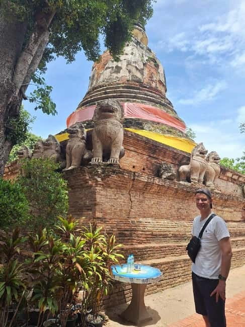 Ayutthaya: Colorful Slow Life Bicycle Tour with local guide. - A choice of local Buddhist temples