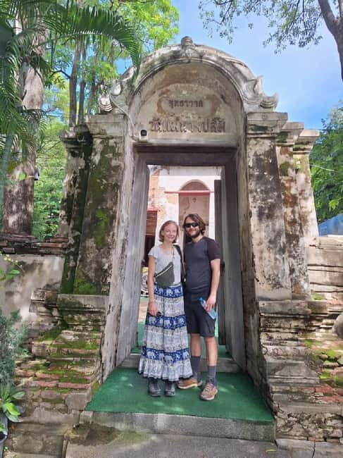 Ayutthaya: Colorful Slow Life Bicycle Tour with local guide. - What the $23 price really covers