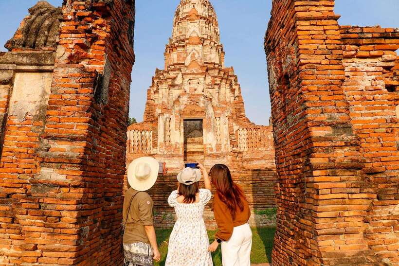 Ayutthaya One Day: Famous Temples & Bang Pa-In Palace Tour - Key points to know before booking