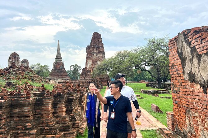 Ayutthaya’s Hidden Gems: Small Group Tour with Car & Local Guide - Roti sai mai, Ayutthaya’s final taste