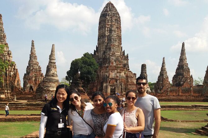 Ayutthaya Sunset Boat & UNESCO Temples: Multi-language private tour from Bangkok - Wat Mahathat and the famous Buddha head
