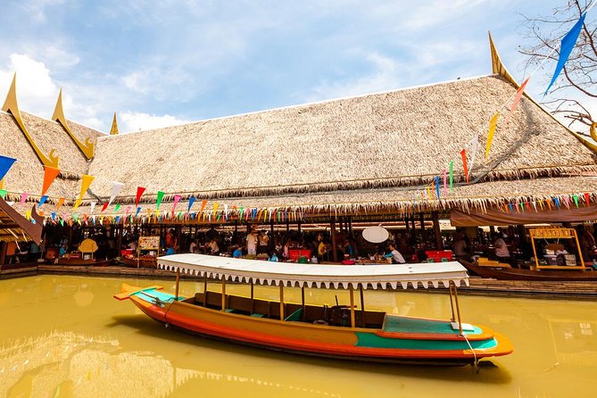Ayutthaya Temples and Ayothaya Floating Market From Bangkok - Wat Mahathat and the Buddha head in the roots