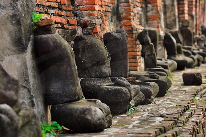 Ayutthaya Temples and River Cruise from Bangkok - Wat Mahathat and the famous Buddha head