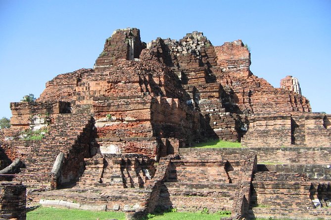 Ayutthaya Tour from Bangkok with Grand Pearl River Cruise - The coach ride to Wat Chong-lom Pier