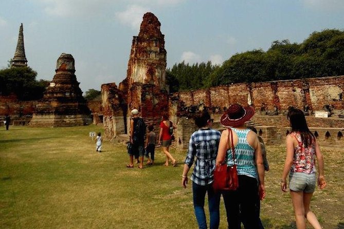 Ayutthaya UNESCO Temples Group Tour with Lunch - Wat Chaiwatthanaram beside the river