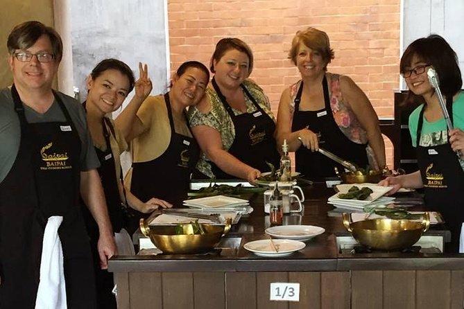 Baipai Thai Cooking School Class in Bangkok - Recipes, keepsakes, and cooking at home