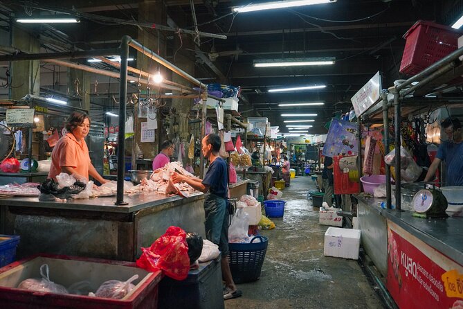 Bang Rak Backstreets: Local Bites & Culture Walking Tour - A short trip through Bangkokian Museum