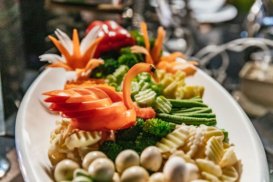 Bangkok: Alangka Luxury Buffet Dinner Cruise With Live Music - Bangkok’s river sights after dark