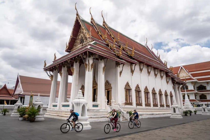 Bangkok: Backstreets and Historic Temples Bike Tour - Key points to know before you book