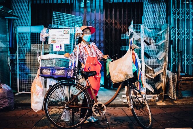 Bangkok: Backstreets Food Tour with 15+ Tastings - Eight to nine stops, with enough food for dinner