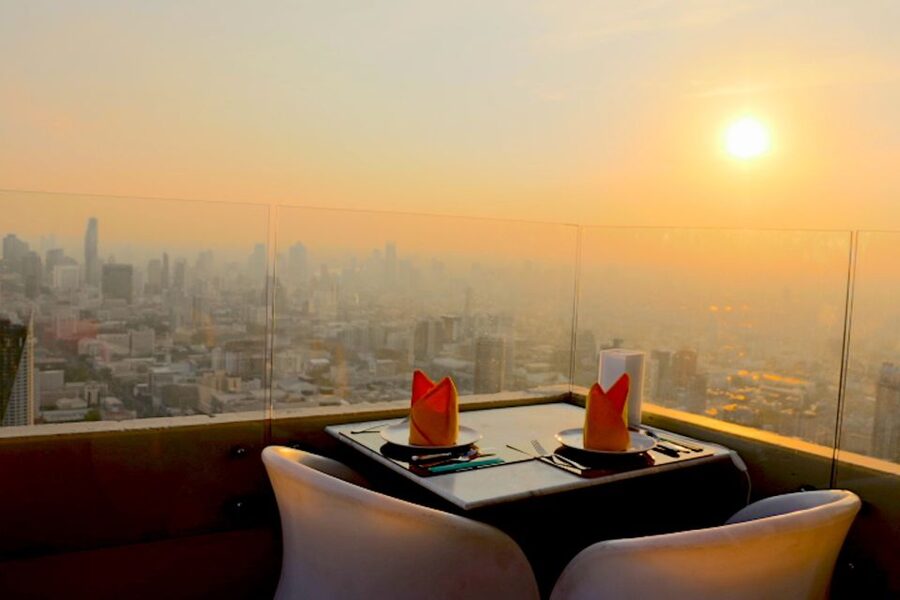 Bangkok: Baiyoke Tower Balcony Buffet & Observation Deck - The 84th-floor revolving viewpoint