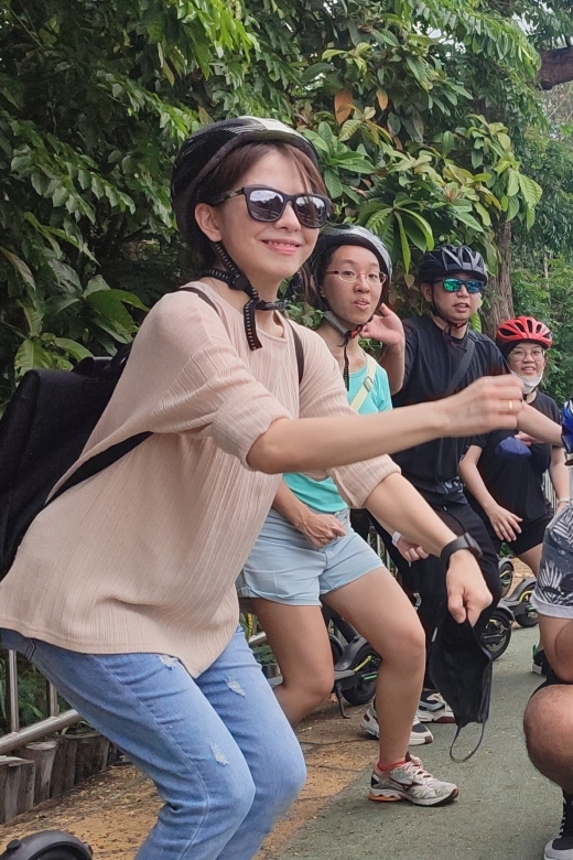 Bangkok: Bang Kachao E-Scooter Jungle Tour - Riding through Bang Kachao’s green lanes