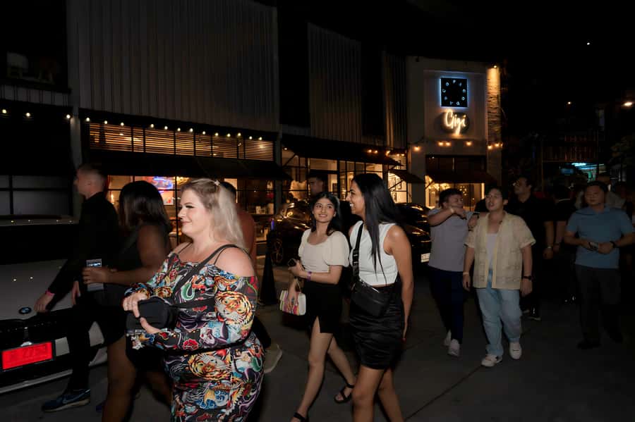 Bangkok: Bar and Club Crawl - How to get the most from the night