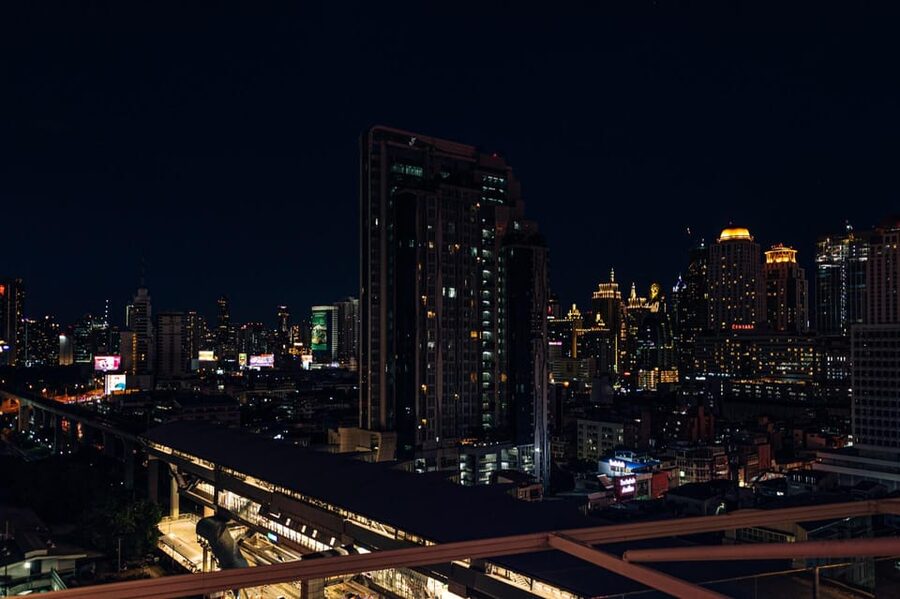 Bangkok: Barracuda Rooftop Bar Akara Hotel - Practical tips for a smoother visit