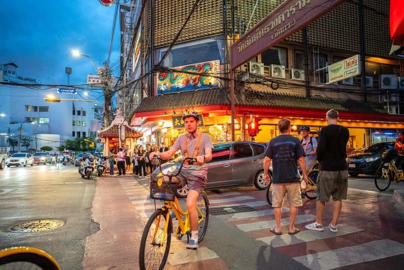 Bangkok by Night Cycling Tour with Street-food Meal - Key points at a glance