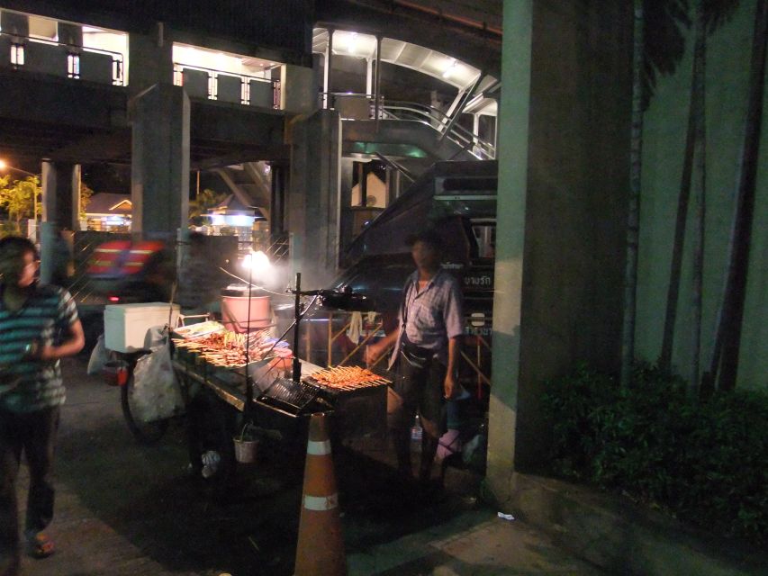 Bangkok by Night Cycling Tour with Street-food Meal - Guides, pace, and the practical side of safety