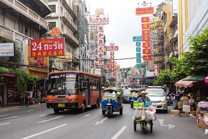 Bangkok by Private Guide: Full Day Tour In and Around - Food stops that make the day personal