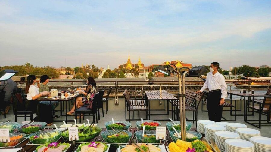 Bangkok: Calypso Cabaret & Dinner Cruise with Hotel Transfer - Getting from dinner to Calypso Cabaret