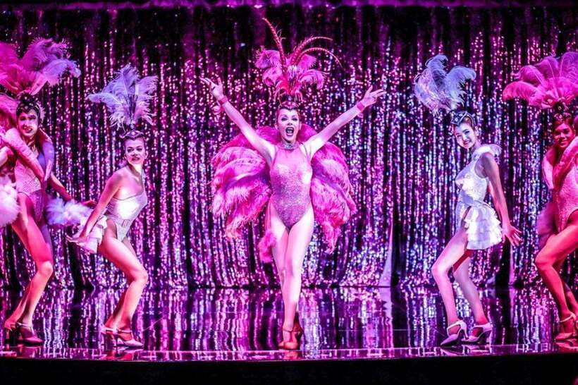 Bangkok: Calypso Cabaret Show with Thai Set Dinner - What happens during the 50-minute main show