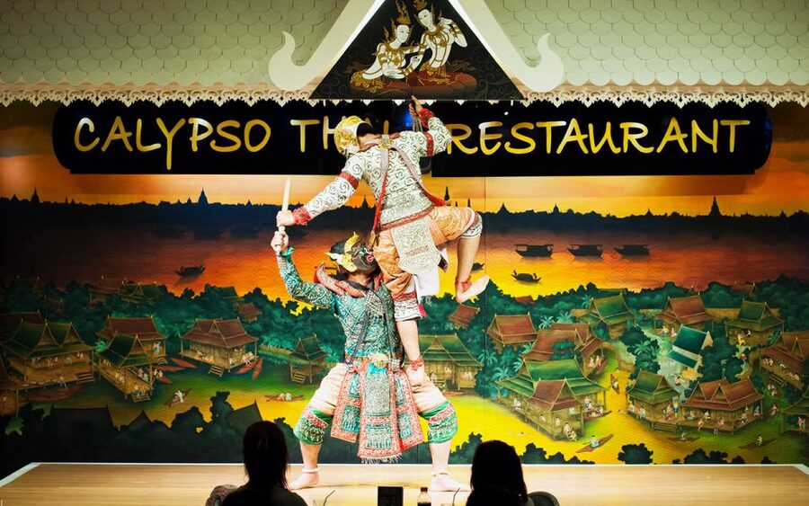 Bangkok: Calypso with Thai Classical Dance - Thai dance first, dinner as part of the story
