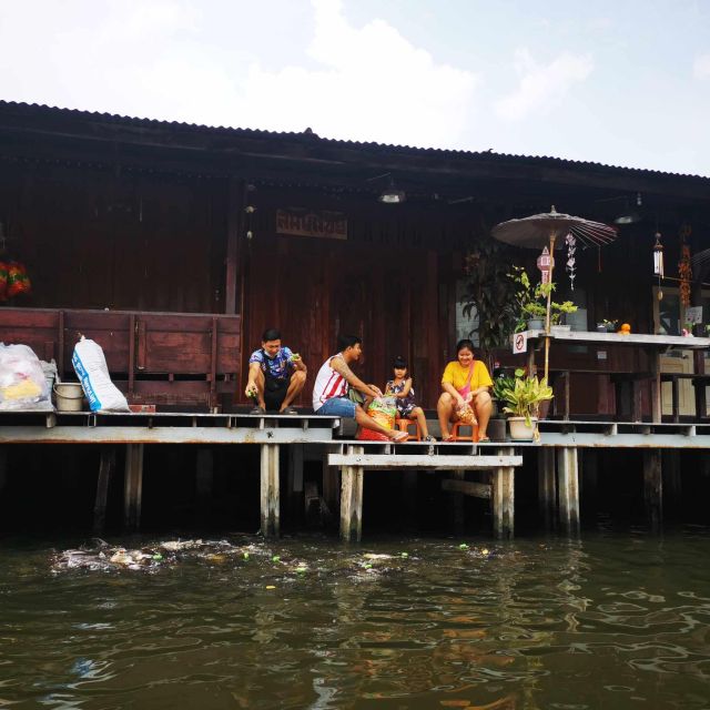 Bangkok: Canal Boat Tour, Big Buddha & Artist's House - Boarding the longtail boat