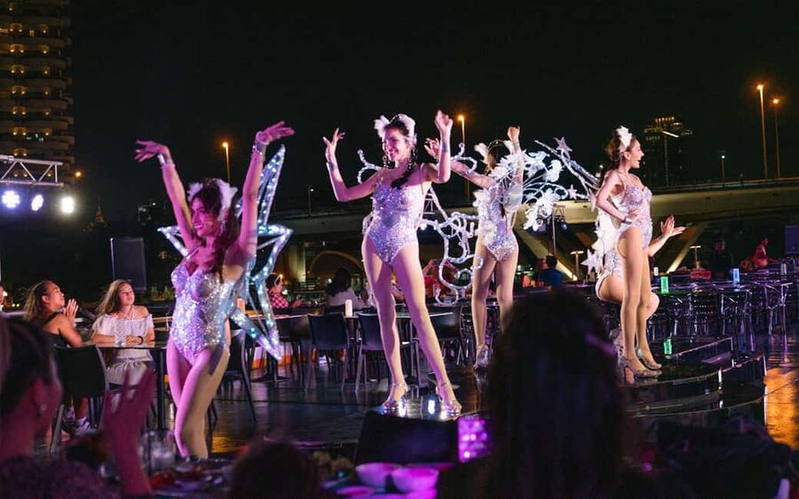 Bangkok: Carnival Dinner Cruise with Free-Flow Beer & Buffet - How the $41 price holds up