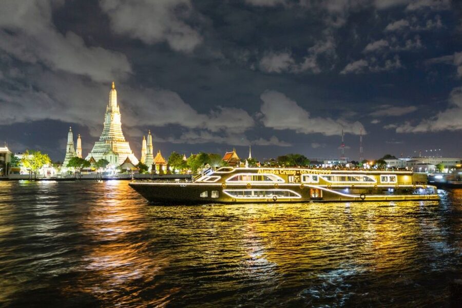 Bangkok: Chao Phraya Alangka Cruise at Icon Siam - Is $31 a good value in Bangkok?