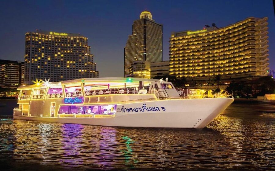 Bangkok: Chao Phraya Princess Dinner Cruise - River City and the return to ICONSIAM