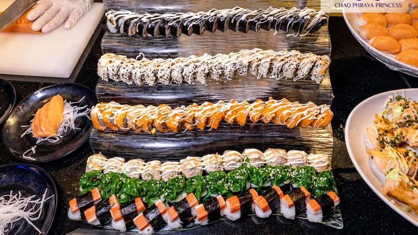 Bangkok: Chao Phraya Princess Dinner Cruise & Hotel Transfer - Live music and the mood on board