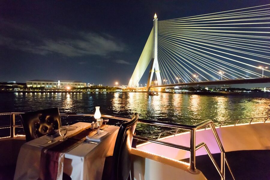Bangkok: Chao Phraya Princess Dinner Cruise Ticket - Music, Dancing, and the Boat’s Evening Mood