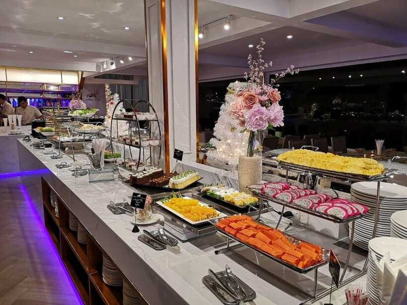 Bangkok: Chao Phraya River Meridian Cruise with Buffet - Is $20 good value for Bangkok?
