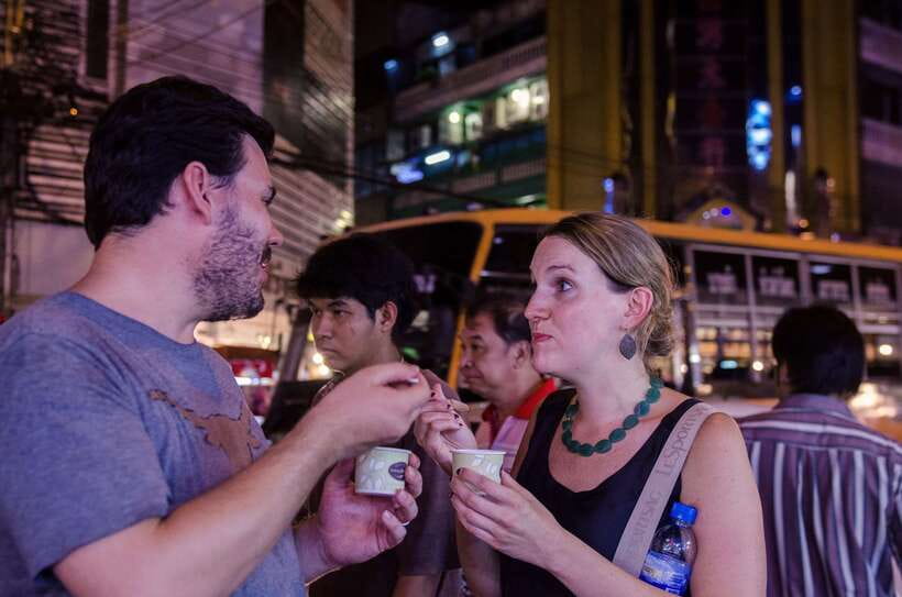 Bangkok: Chinatown Night Food Tour - Seven stops, seven chances to taste Chinatown
