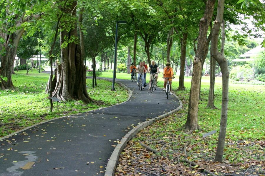 Bangkok: City Culture half-day Bike Tour - Starting on Rama III Road in Yan Nawa
