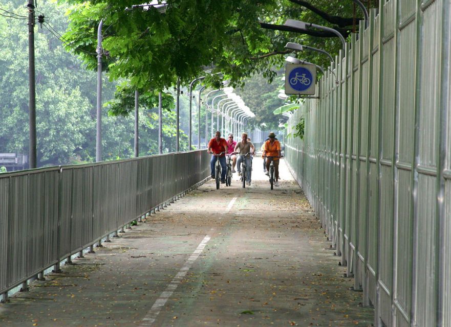 Bangkok: City Culture half-day Bike Tour - Local lunch and the final ride back