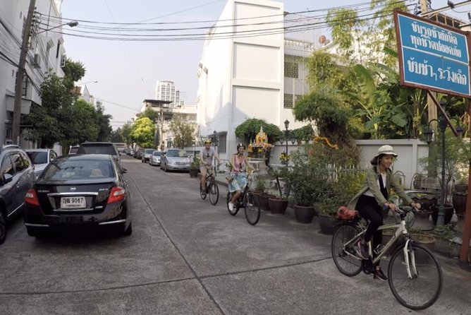Bangkok City Culture Tour by Bike - Lumpini Park, Bangkok’s green breathing space