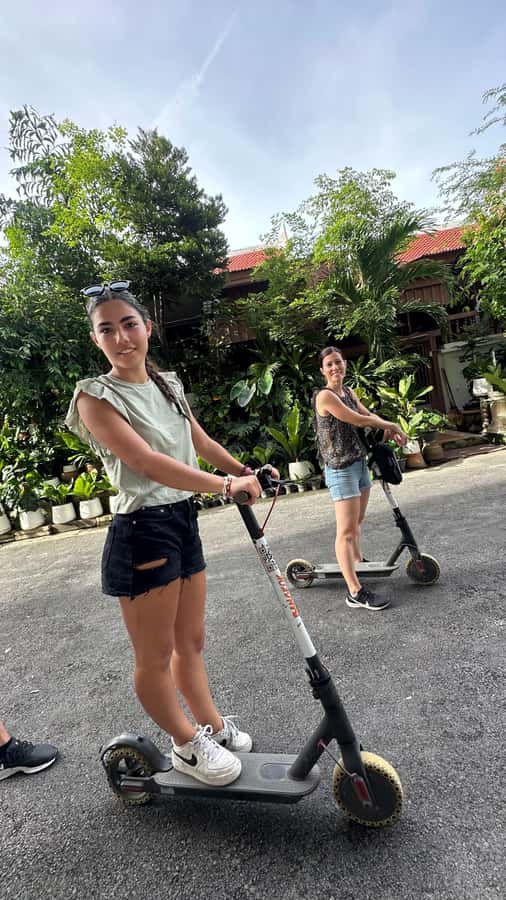 Bangkok: City Highlights Electric Scooter Tour - Starting at Bangkok Fun Ride