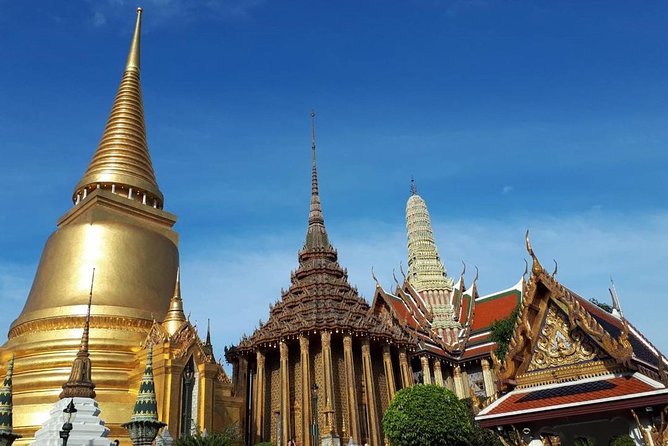 Bangkok Combo: Tuk Tuk App Pass, Chao Phraya Boat & E-sim - Siam Center: Shopping and Bangkok’s City Core