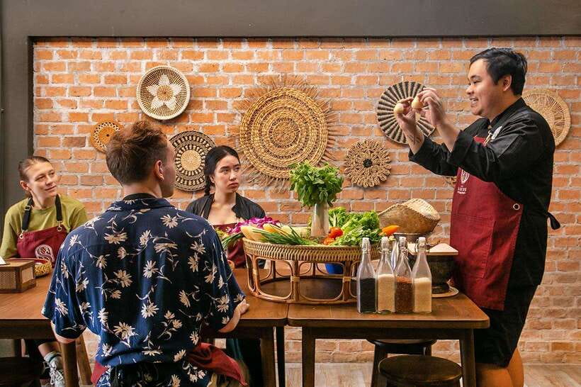 Bangkok: Cooking Class with Market Visit & Tuk Tuk Ride - Starting at Queen Sirikit MRT
