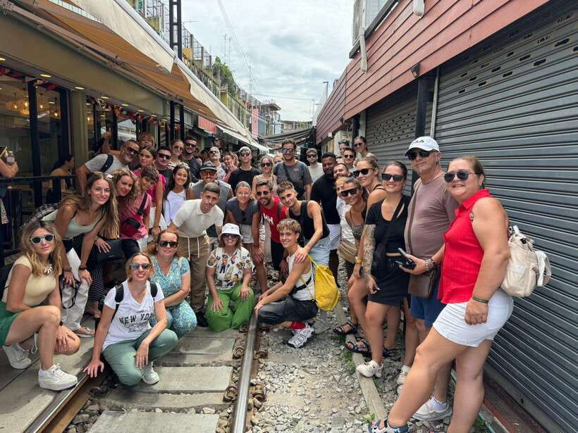 Bangkok: Damnoen Saduak and Mae Klong Train Markets - Should you book it?